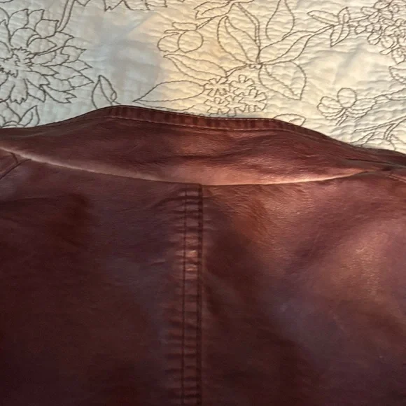 Maurices Deep Maroon faux Leather Jacket 2x - Picture 8 of 11